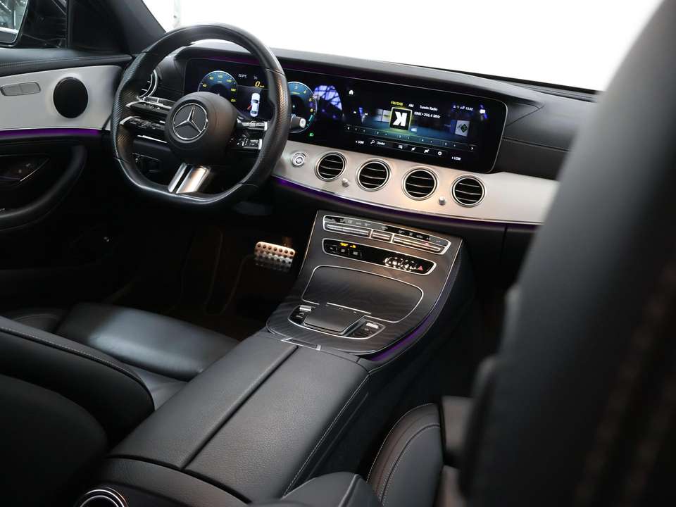 Mercedes-Benz E 300 - Imagem 9