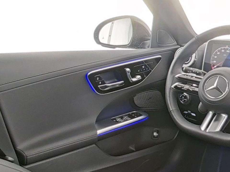 Mercedes-Benz C 180 - Imagem 8