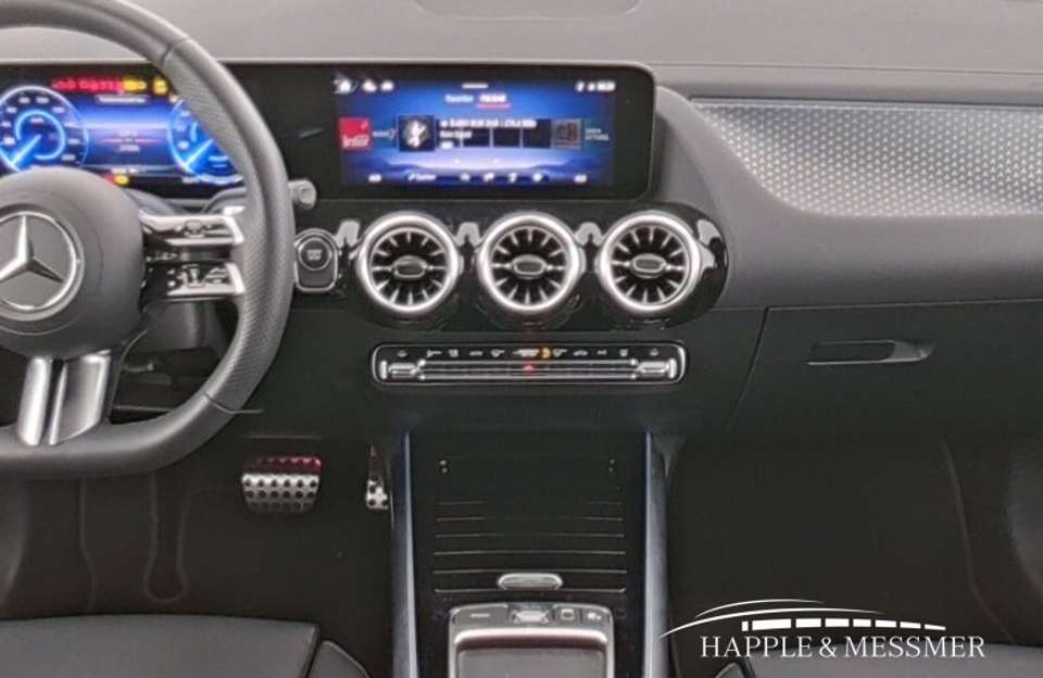 Mercedes-Benz EQA 350 - Imagem 4