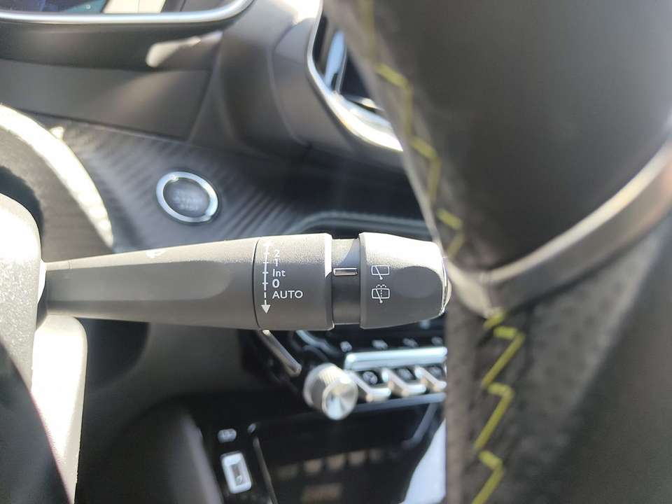 Peugeot 208 - Imagem 13