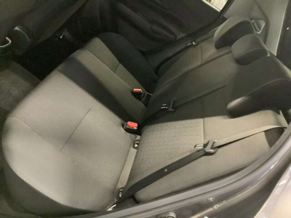Suzuki Swift - Imagem 14