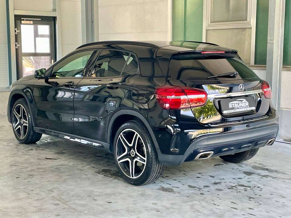 Mercedes-Benz GLA 180 - Imagem 3