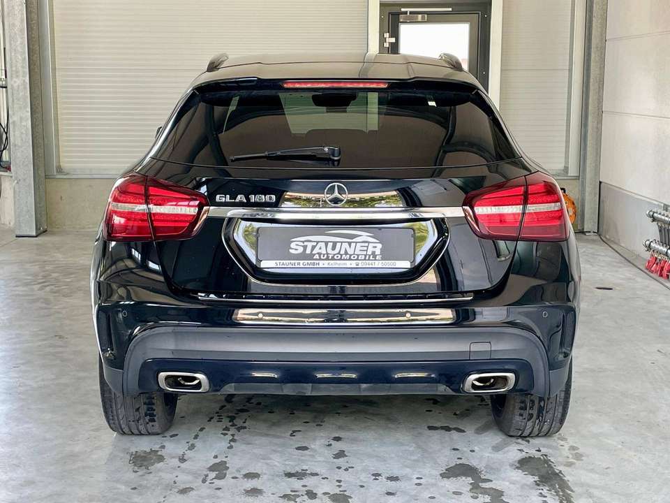 Mercedes-Benz GLA 180 - Imagem 6