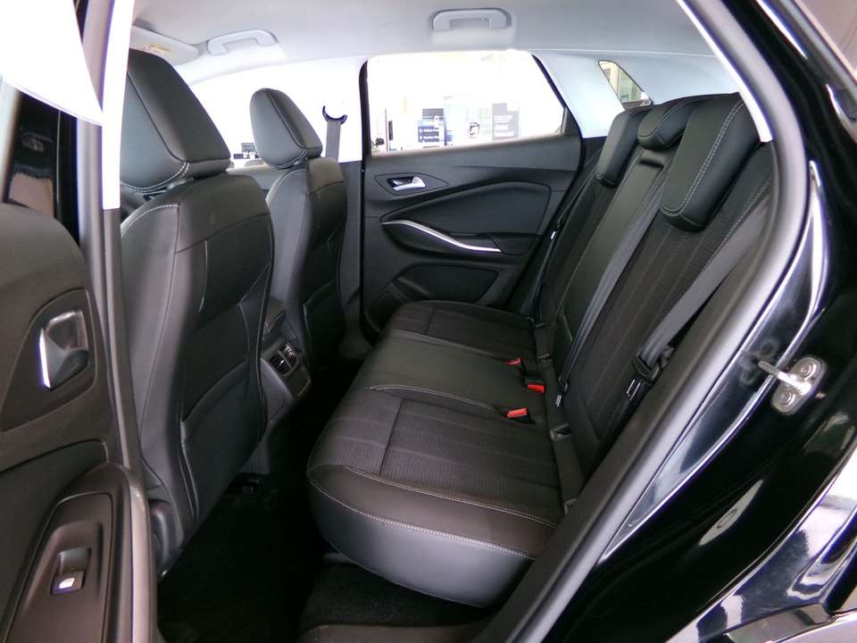 Opel Grandland - Imagem 12
