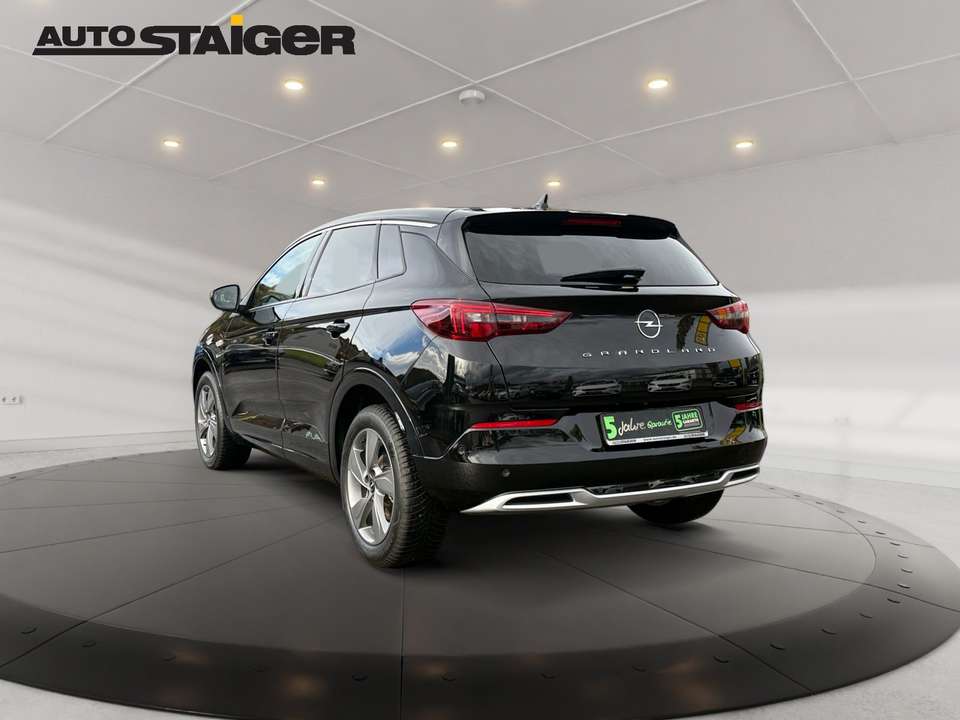 Opel Grandland - Imagem 11