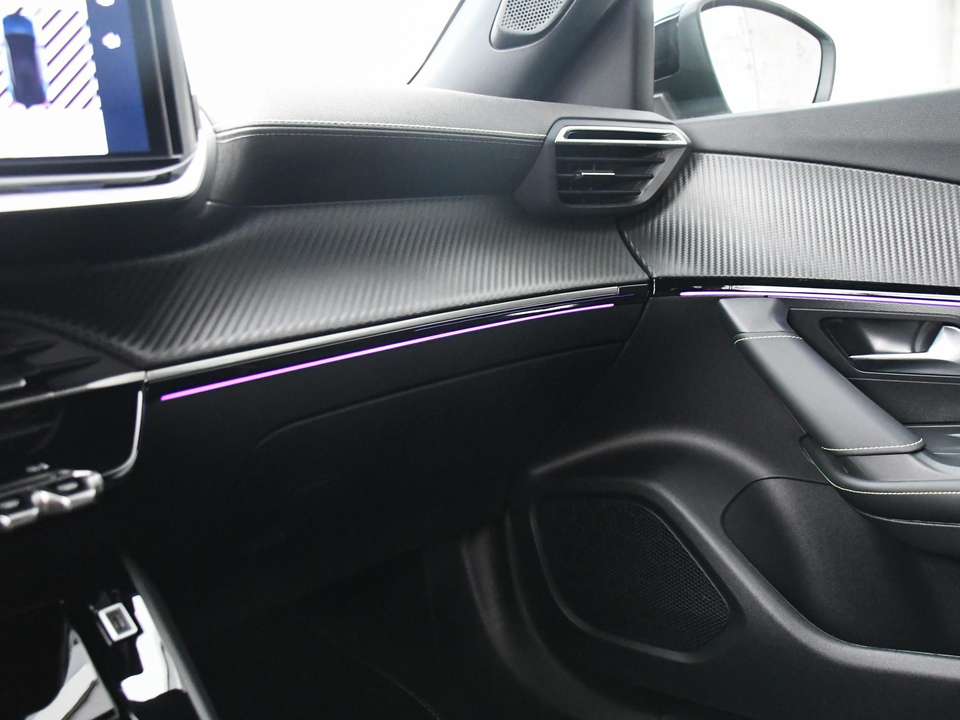 Peugeot e-2008 - Imagem 11