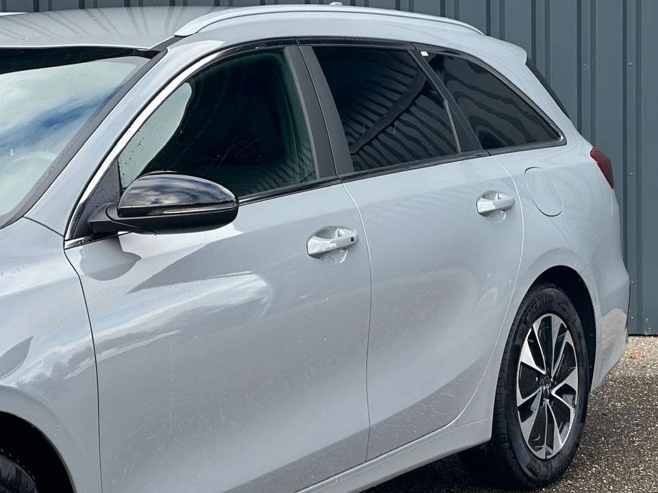 Kia Ceed SW / cee'd SW - Imagem 10