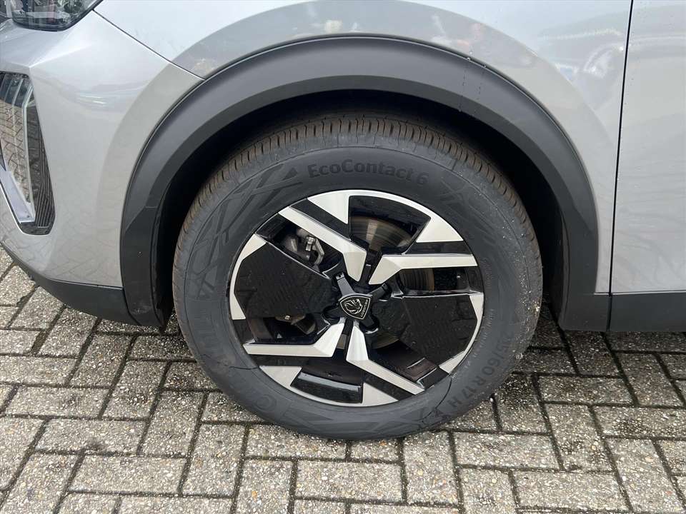 Peugeot 2008 - Imagem 11