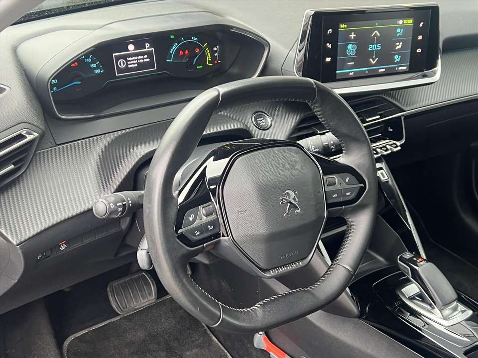 Peugeot e-208 - Imagem 15