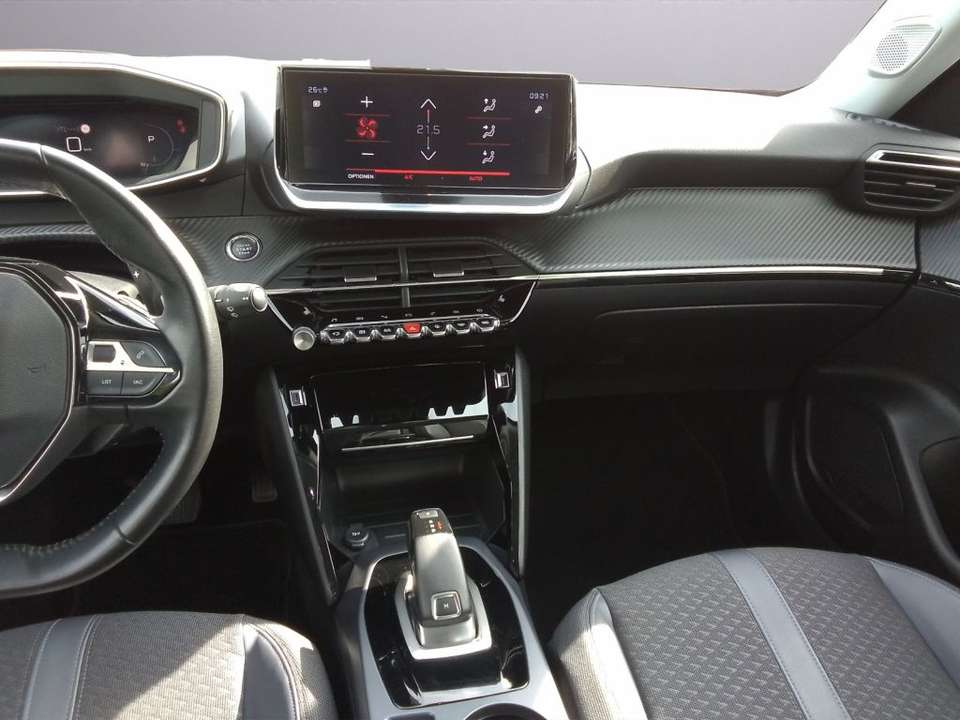 Peugeot 2008 - Imagem 12