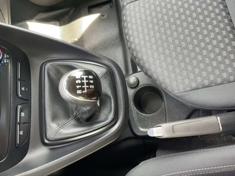 Ford Transit Connect - Imagem 19