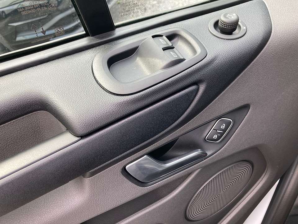 Ford Transit Custom - Imagem 11