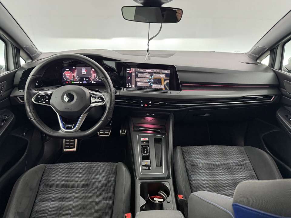Volkswagen Golf GTE - Imagem 2