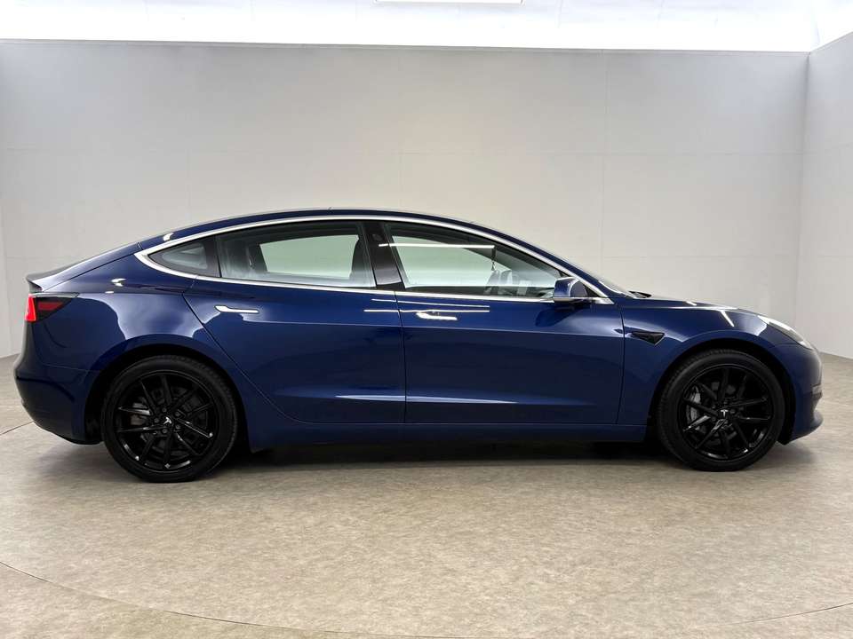 Tesla Model 3 - Imagem 9