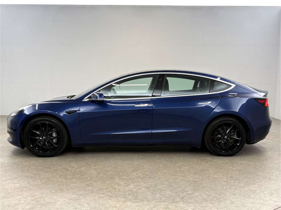 Tesla Model 3 - Imagem 10