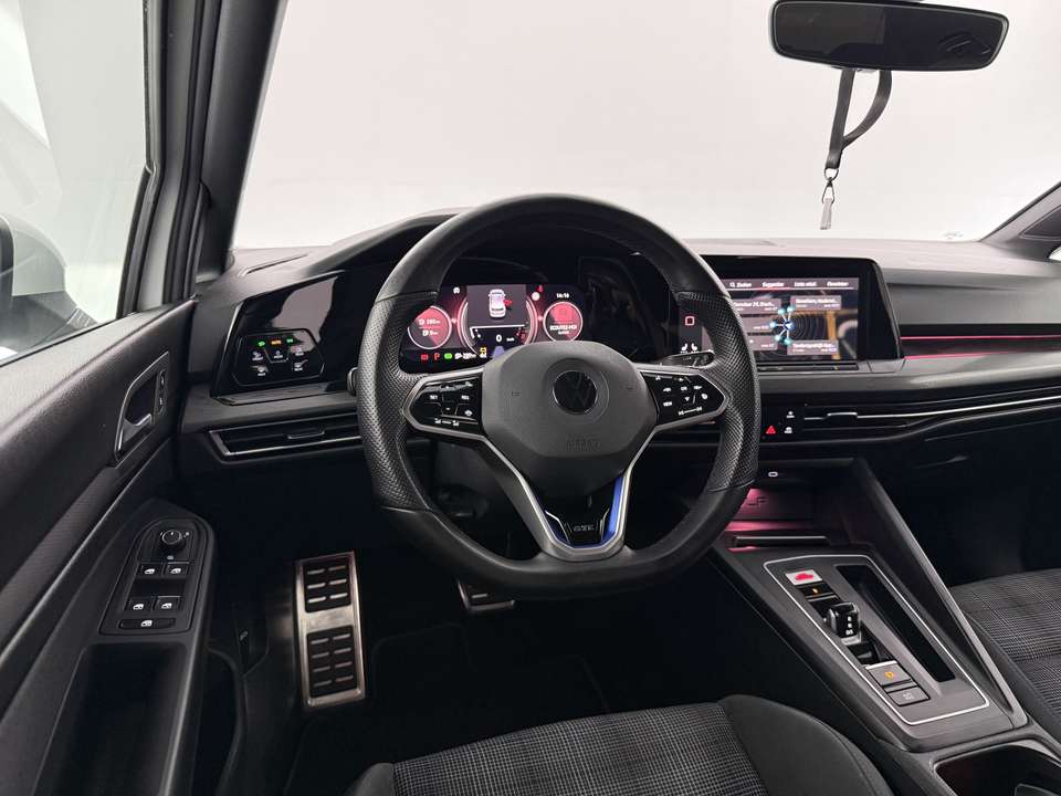 Volkswagen Golf GTE - Imagem 13