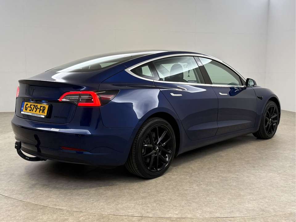 Tesla Model 3 - Imagem 13