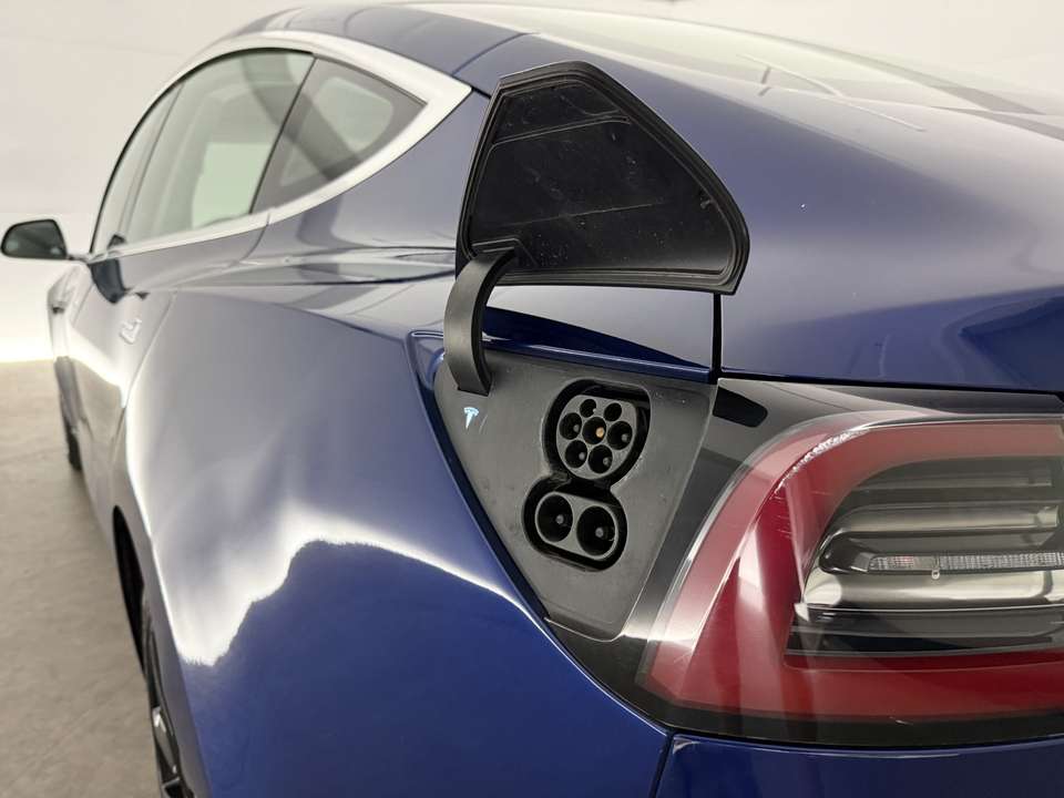 Tesla Model 3 - Imagem 15