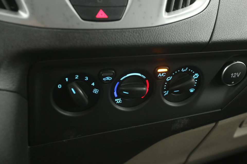 Ford Transit Custom - Imagem 19