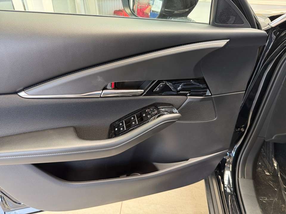 Mazda CX-30 - Imagem 11