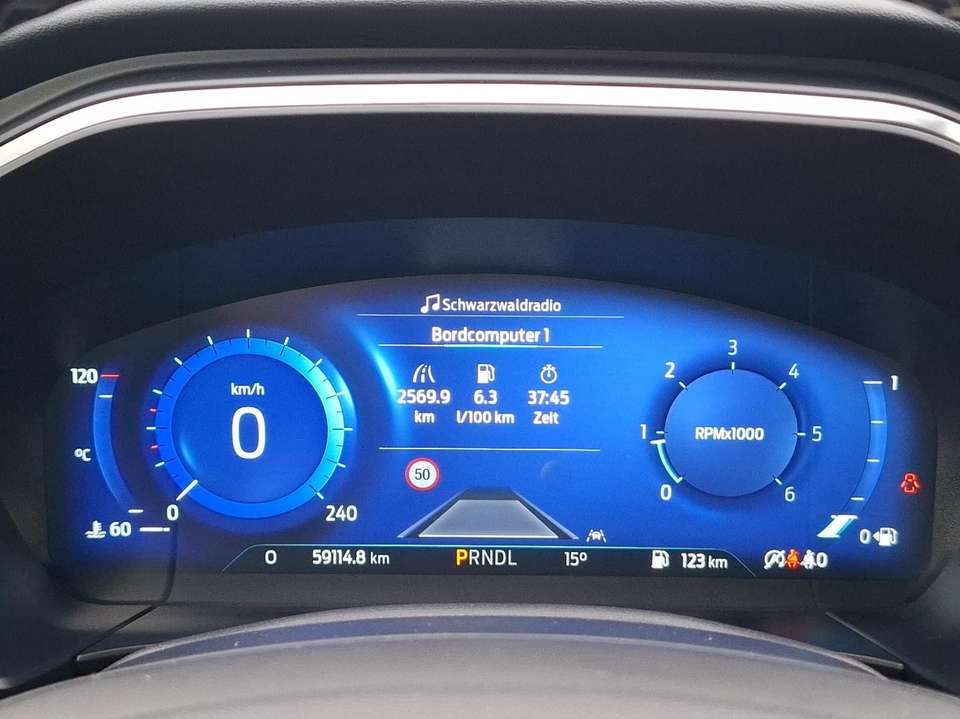 Ford Kuga - Imagem 12