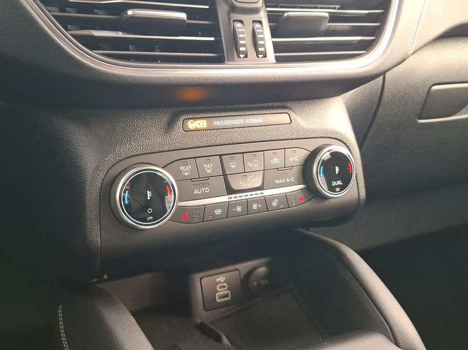Ford Kuga - Imagem 14