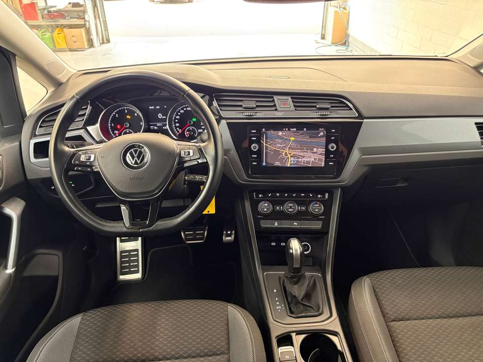 Volkswagen Touran - Imagem 12
