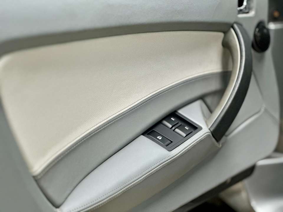 Tesla Roadster - Imagem 15