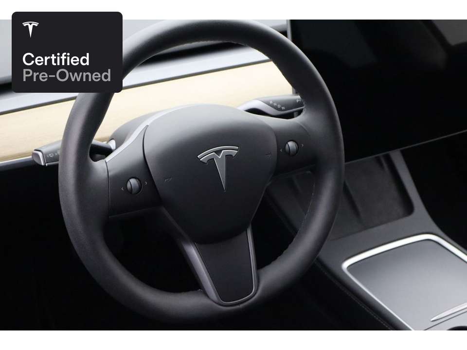 Tesla Model 3 - Imagem 12