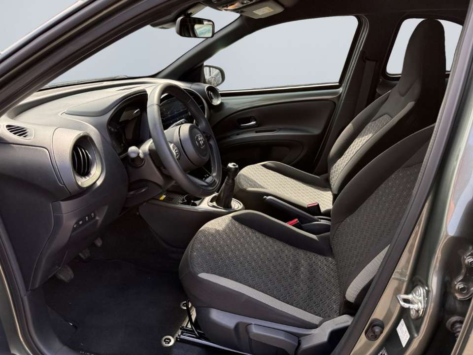 Toyota Aygo X - Imagem 9