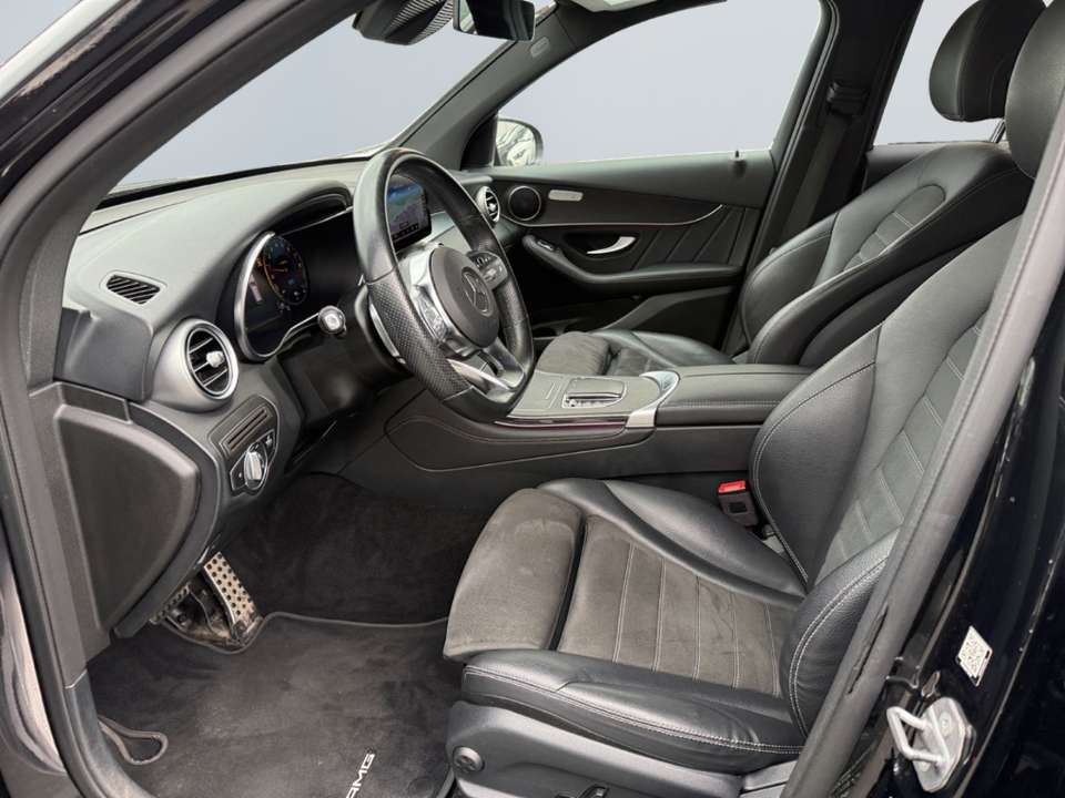 Mercedes-Benz GLC 300 - Imagem 9
