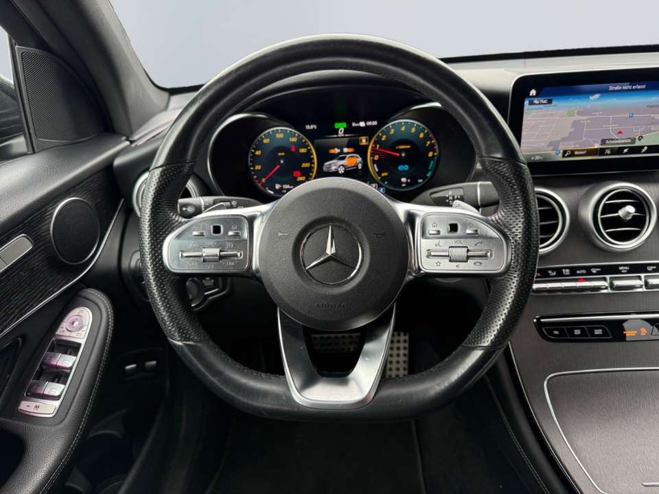 Mercedes-Benz GLC 300 - Imagem 13