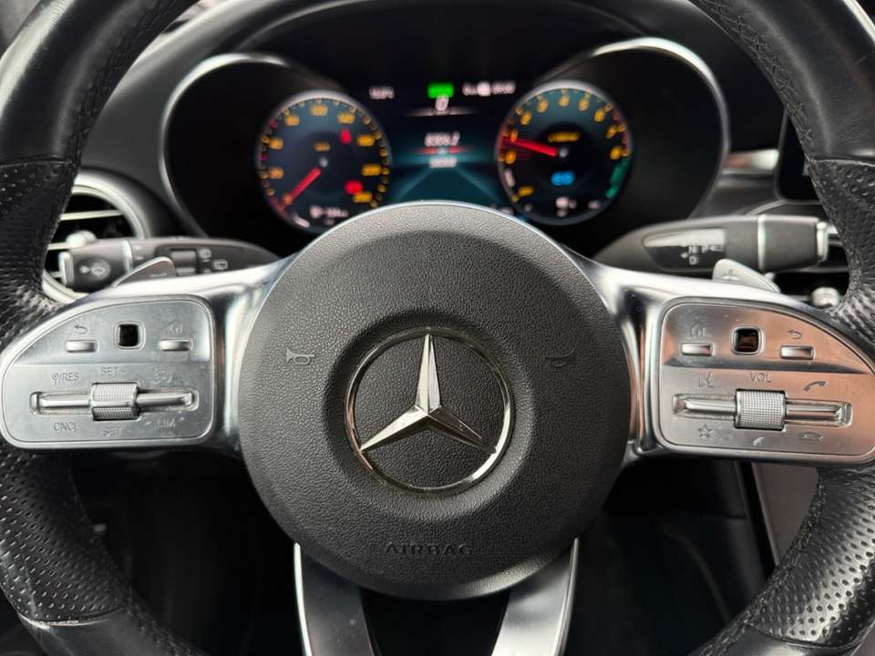 Mercedes-Benz GLC 300 - Imagem 14