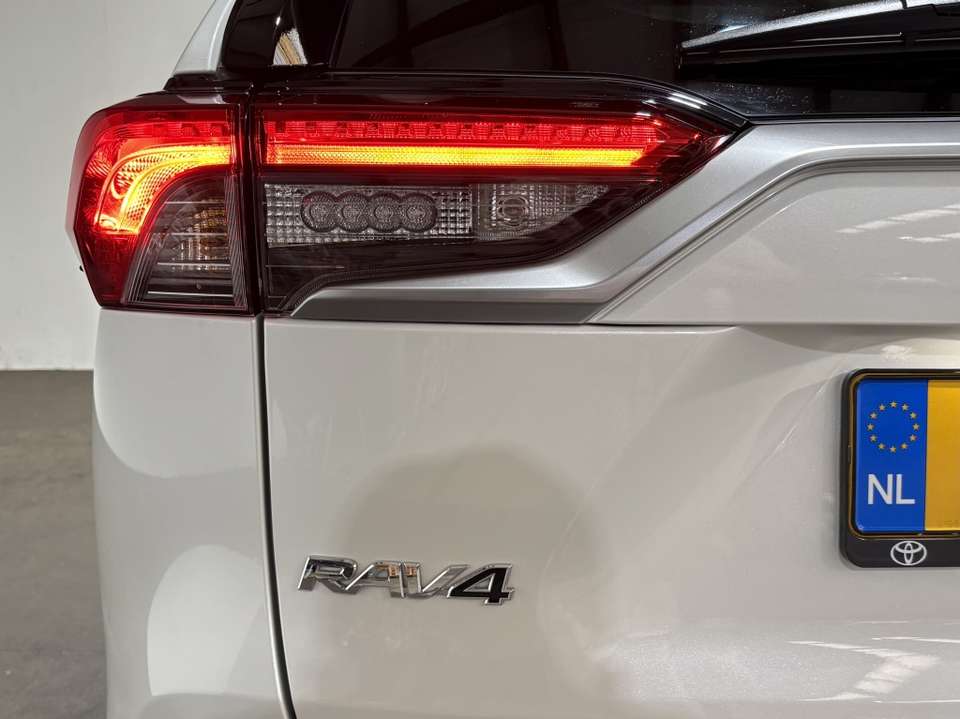 Toyota RAV 4 - Imagem 10