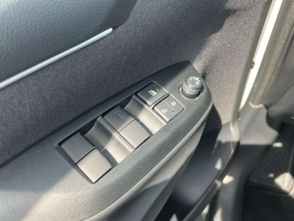 Toyota Yaris - Imagem 17