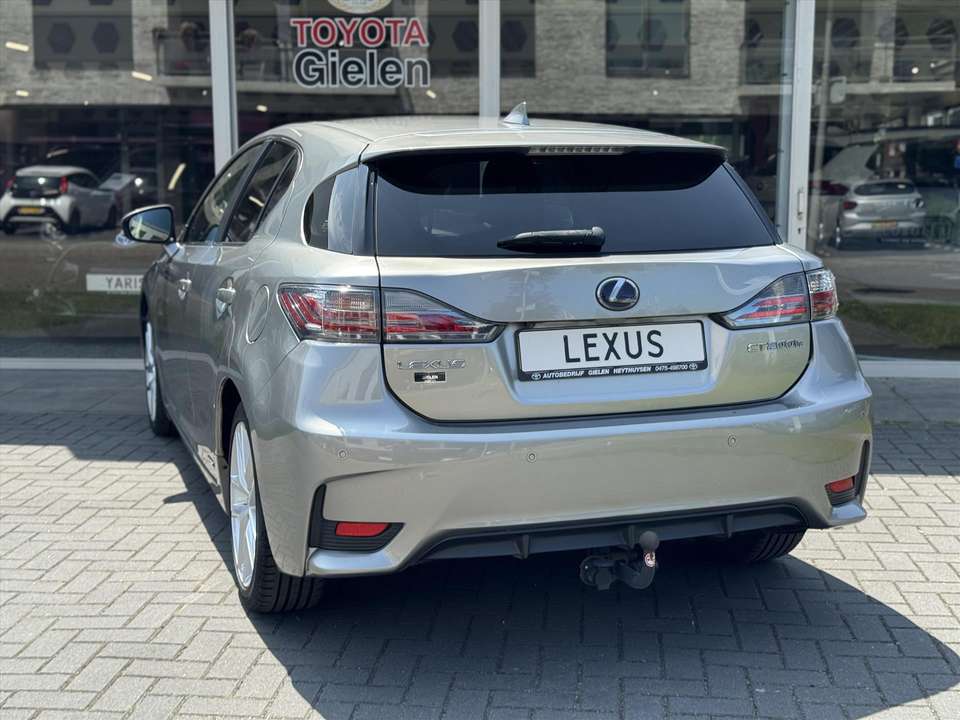 Lexus CT 200h - Imagem 10