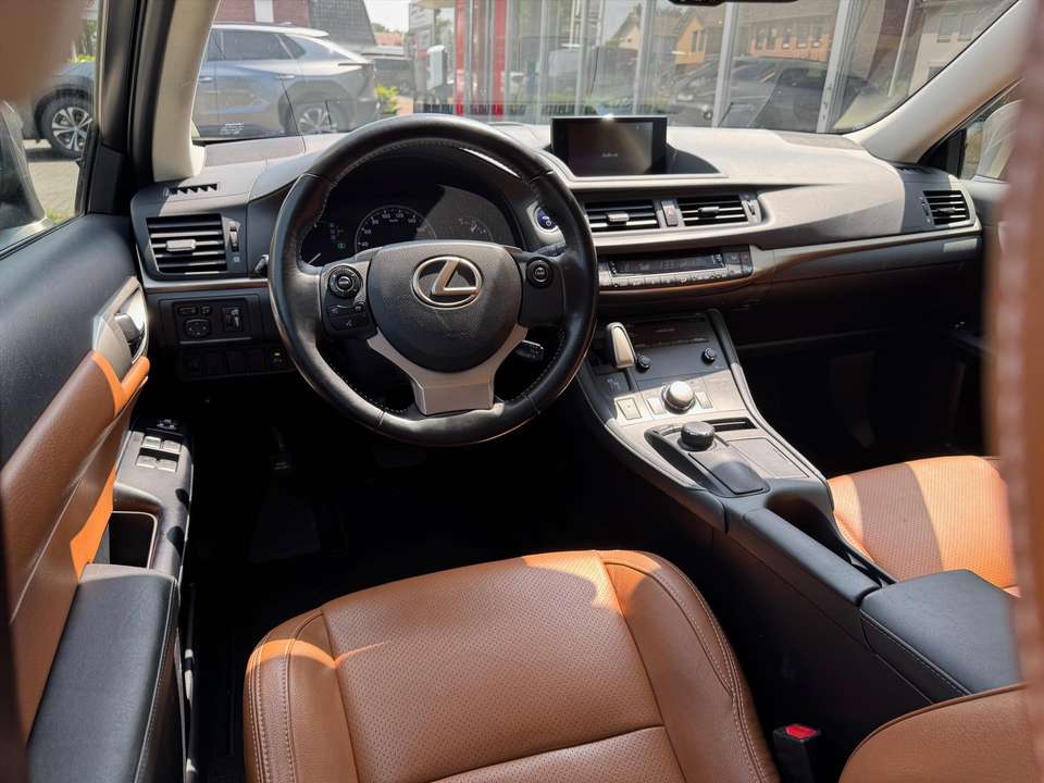 Lexus CT 200h - Imagem 15