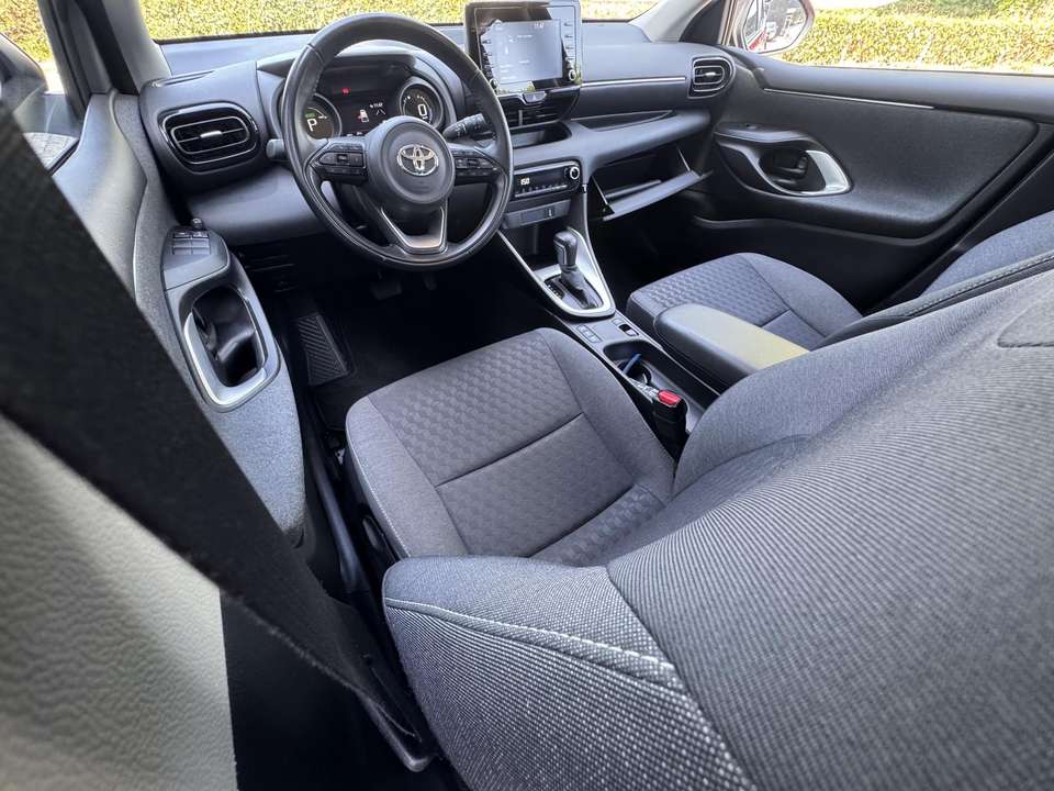 Toyota Yaris - Imagem 6
