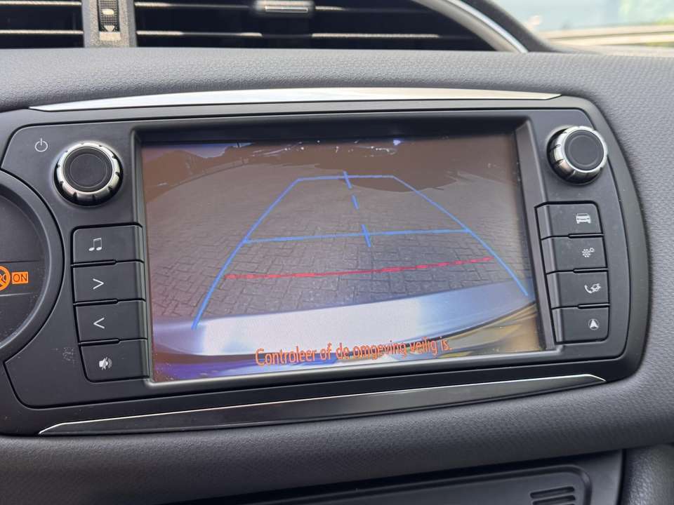 Toyota Yaris - Imagem 17