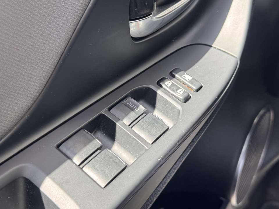 Toyota Yaris - Imagem 19