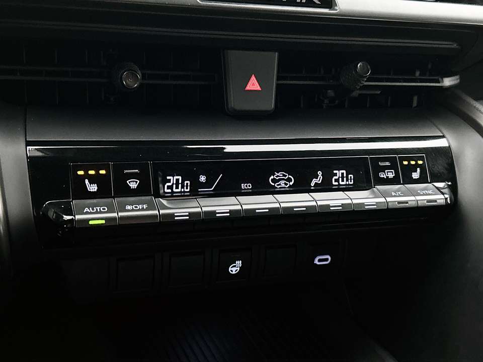 Toyota C-HR - Imagem 11