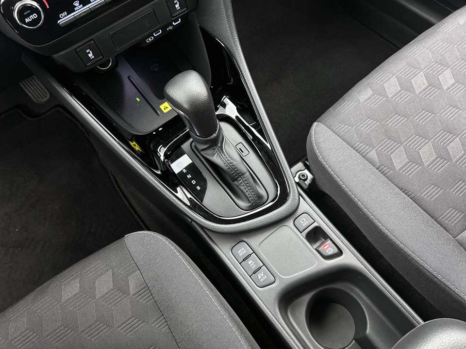Toyota Yaris - Imagem 12