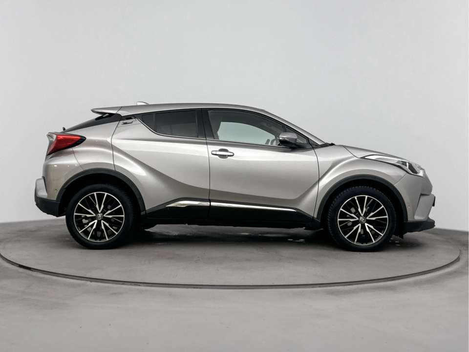 Toyota C-HR - Imagem 13
