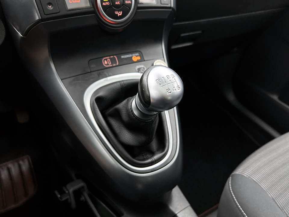 Toyota Verso - Imagem 12