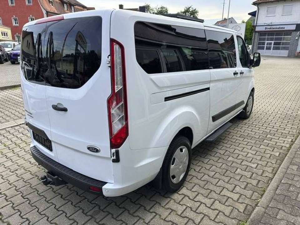 Ford Tourneo Custom - Imagem 5