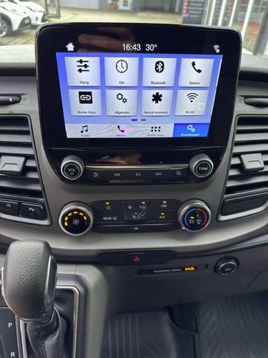 Ford Tourneo Custom - Imagem 12