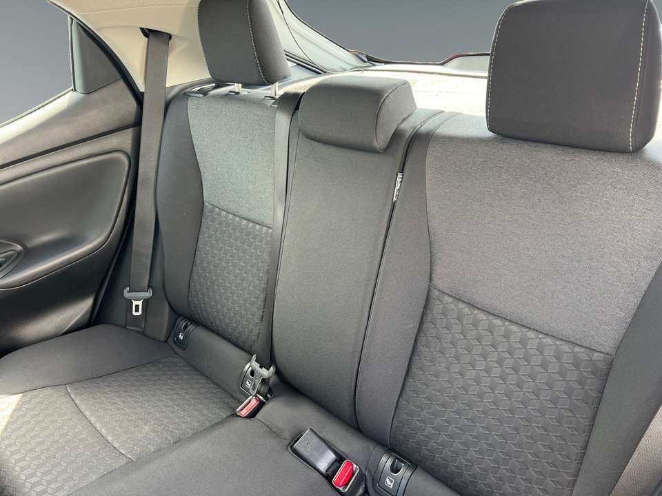 Toyota Yaris - Imagem 11