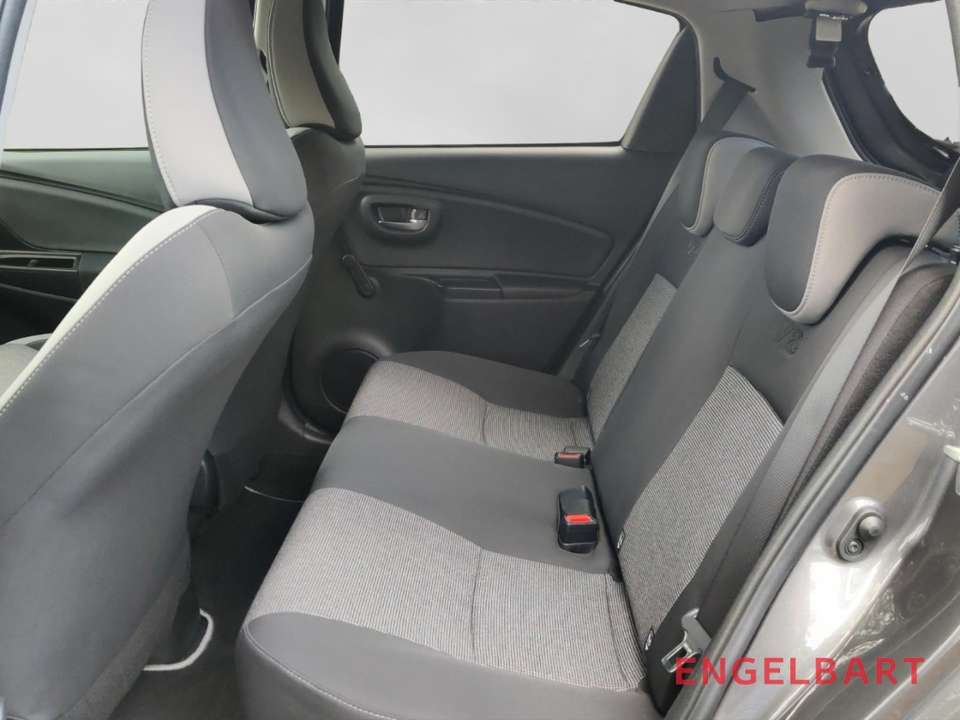 Toyota Yaris - Imagem 12
