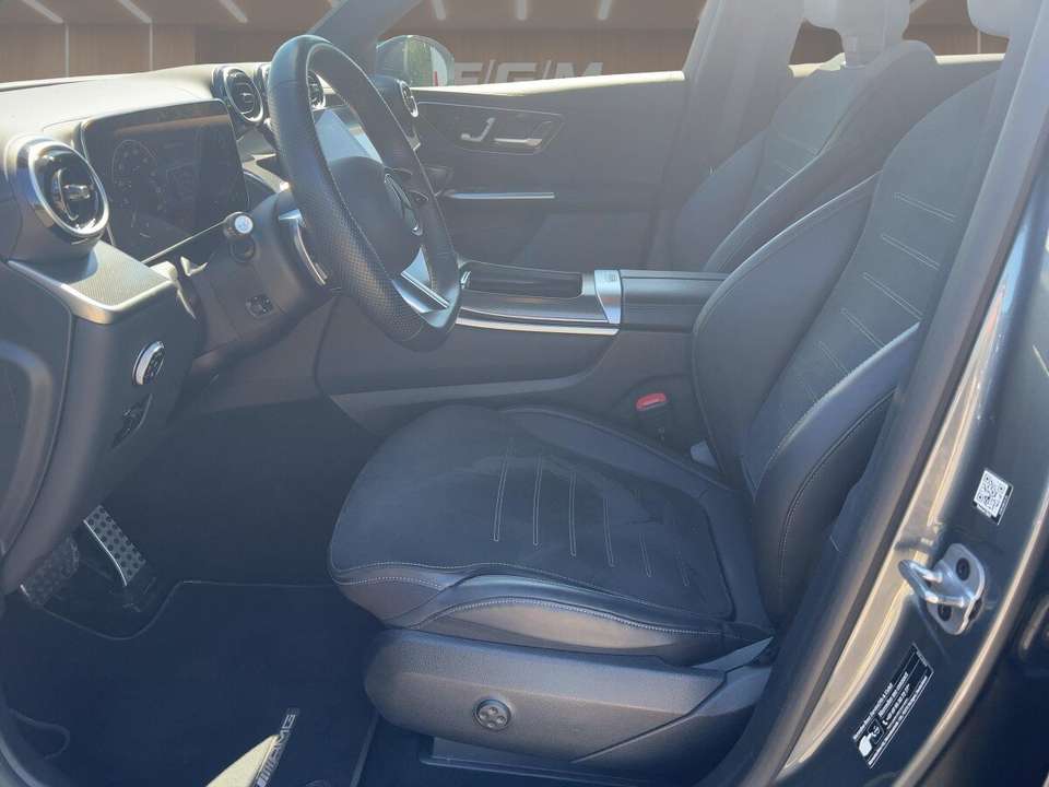 Mercedes-Benz GLC 300 - Imagem 6