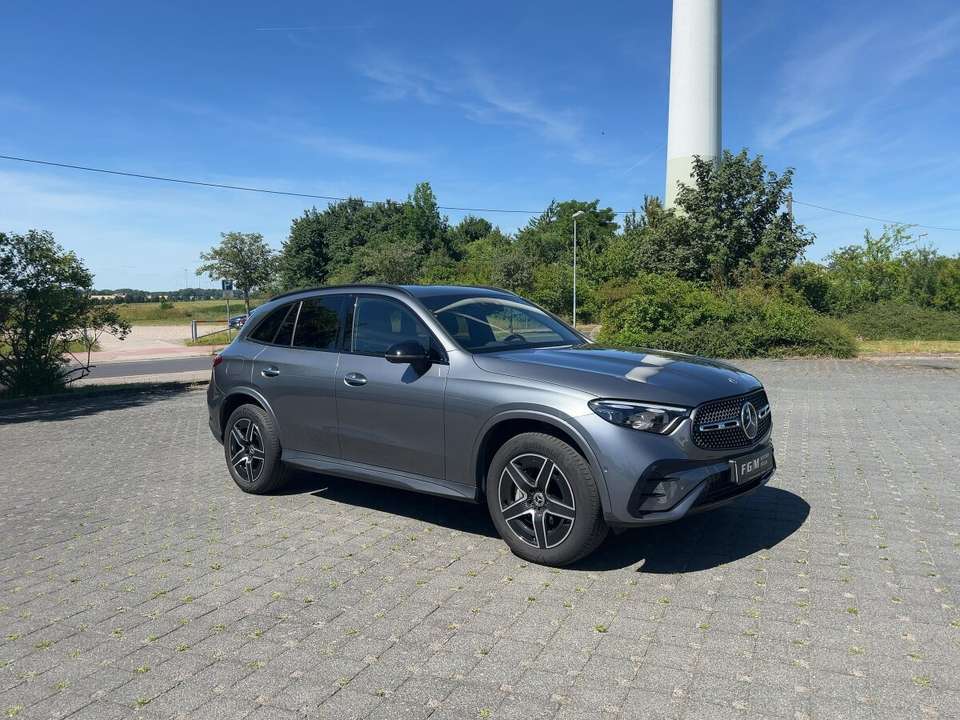 Mercedes-Benz GLC 300 - Imagem 15
